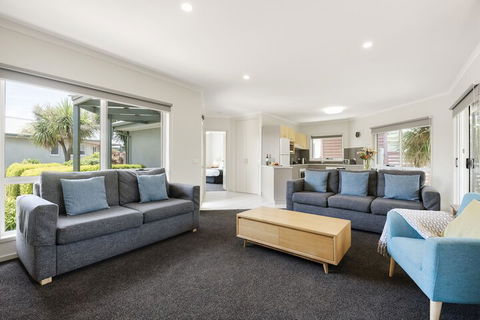 Mt Martha Valley Resort - Australia Shopping 7