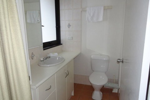 Carool Apartments - Accommodation Australia 5
