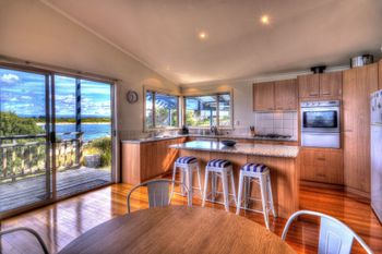 The Strand - Accommodation Australia 3