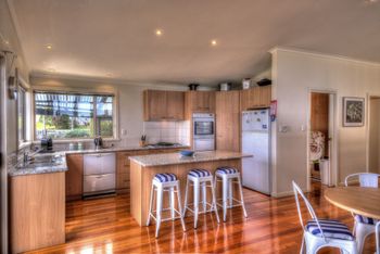 The Strand - Accommodation Australia 1