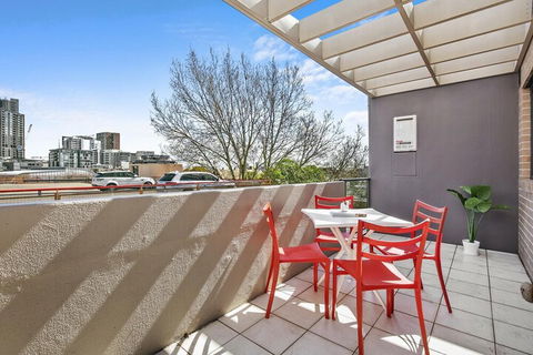 HOLT1 Crows Nest Holtermann Street - Local Tourism 5