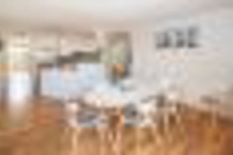 Barefoot Bungalow - Local Tourism 5