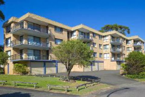2 Bedroom Apartment Commodore Unit 3 6 Intrepid Close - Australia Shopping 3
