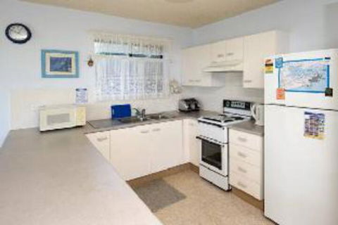 2 Bedroom Apartment Commodore Unit 3 6 Intrepid Close - Australia Shopping 4