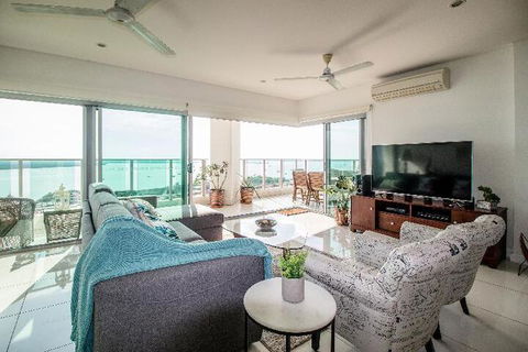 ZEN By THE WATER Darwins Premier Family Retreat - Accommodation Australia 6