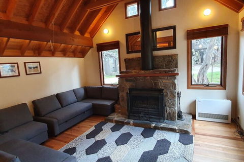 SNOWED INN Apartment - Local Tourism 3