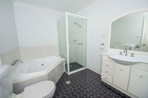 Ajax Avenue 2 / 35 Nelson Bay - Accommodation Australia 4