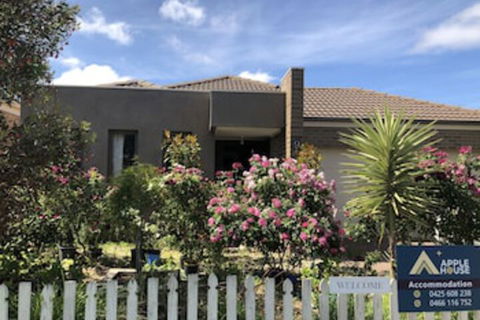 Apple House - Accommodation Australia 0