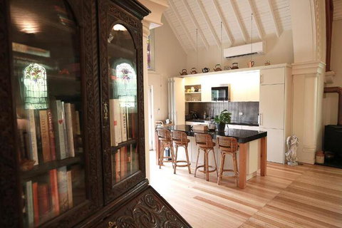 A Tassie Church - Australia Shopping 4