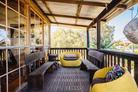 The Blue Beach House - Accommodation Australia 5