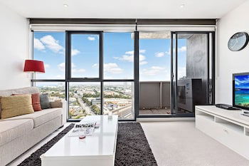 JOYCE, 1BDR Southbank Apartment - Accommodation Australia 6