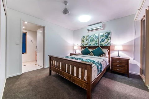 Palm Retreat - Accommodation Australia 3