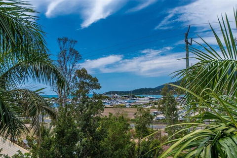 Palm Retreat - Accommodation Australia 4