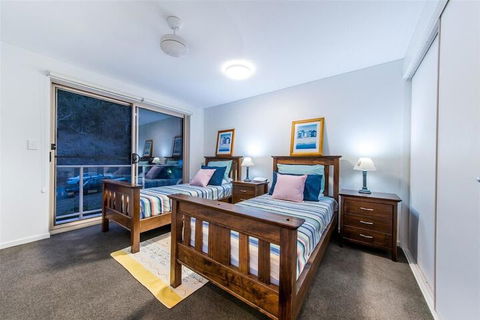 Palm Retreat - Accommodation Australia 5