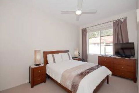 2 Bedroom Apartment Kiah Unit 16 / 53 Victoria Parade - Australia Shopping 1
