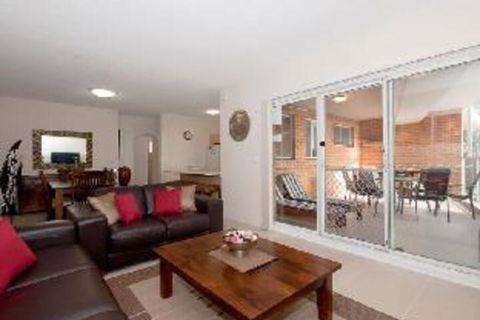 2 Bedroom Apartment Kiah Unit 16 / 53 Victoria Parade - Australia Shopping 3