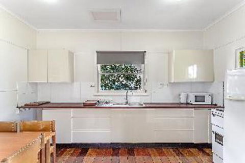 1 Bedroom House Government Road No. 102 PET FRIENDLY - Australia Shopping 4