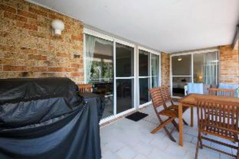 3 Bedroom House At Sandy Point Road 151 - Australia Shopping 1