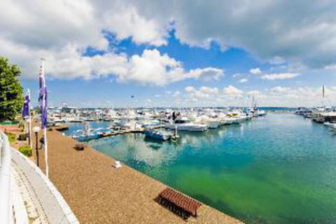 1 Bedroom Apartment Quarterdeck Unit 1 / 12 - Australia Shopping 4