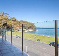 2 Bedroom Apartment Little Hut Unit 3 20 Kurrawa Close - Australia Shopping
