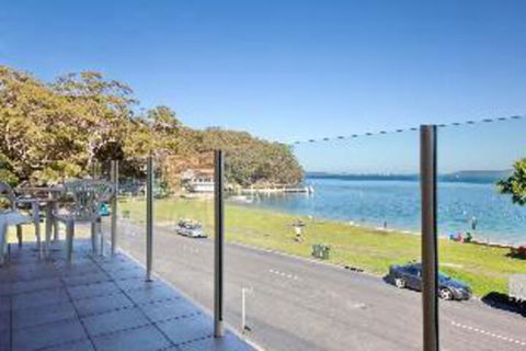 2 Bedroom Apartment Little Hut Unit 3 20 Kurrawa Close - Australia Shopping 0