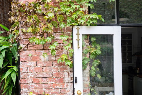 Adderley A Striking 1880s Restored Victorian - Local Tourism 1