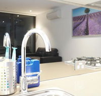 Auzzie Apartments Docklands Melbourne - Accommodation Australia
