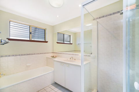 Vaai Moana - 5/10 Oriole Avenue - Accommodation Australia 4
