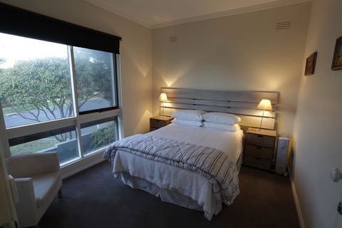 La Mer Sea View Apartment - Accommodation Australia 1