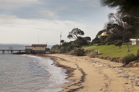 La Mer Sea View Apartment - Accommodation Australia 3