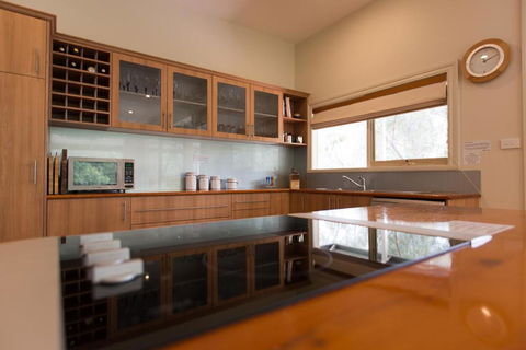 Devinegetaway - Accommodation Australia 6