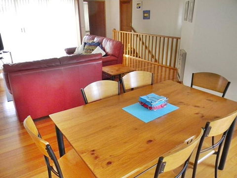 LAKESIDE2 - Accommodation Australia 3