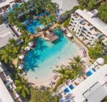 Couples private spa beach getaway - Bed n Breakfasts