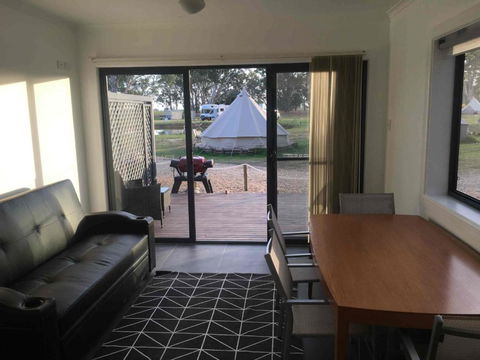 Coonawarra Cabins Unit C - Accommodation Australia 1