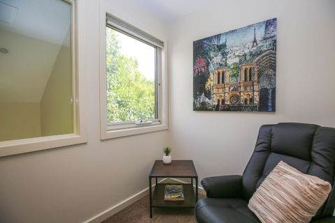 Amber Mist Villa Two - Australia Shopping 3