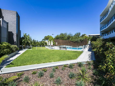 LORNE CHALET APARTMENT 11 Odyssea - Accommodation Australia 4