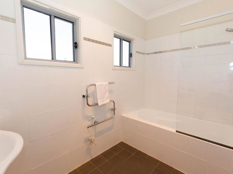 Aspect 2 / 8a Poly Cow Lane - Australia Shopping 2