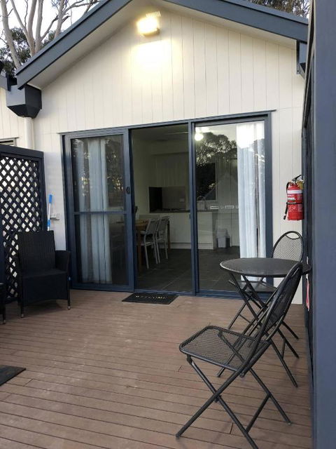 Coonawarra Cabins Unit B - Accommodation Australia 6