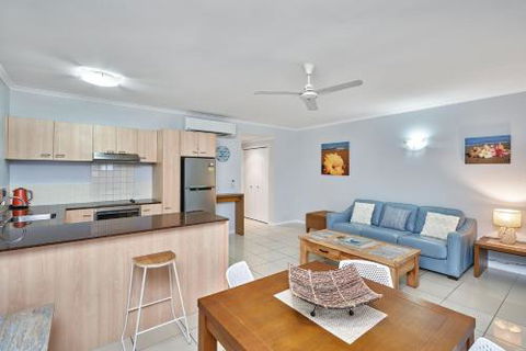 Amphora Laleuca Apartment - Bed n Breakfasts 1