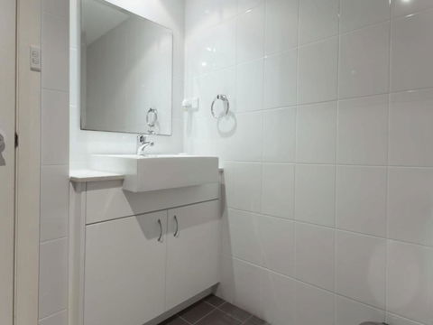 Barefoot Bliss At Fingal Bay - Accommodation Australia 2