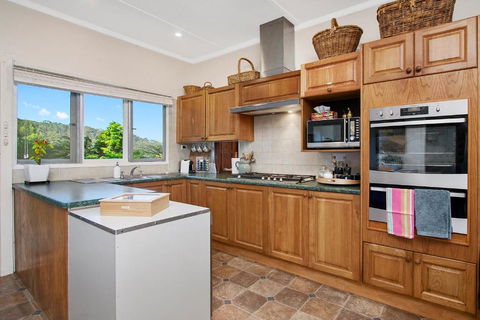 GOWAN ROSS COTTAGE - Accommodation Australia 3