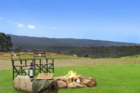 TINY HOME......BIG Views - Accommodation Australia 4