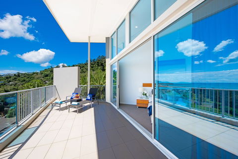 Sea Forever On Azure Airlie Beach - Accommodation Australia 5