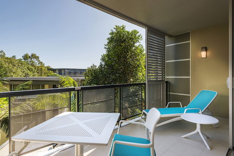 Footsteps To The Heart Of Noosa And A View! - Local Tourism 5