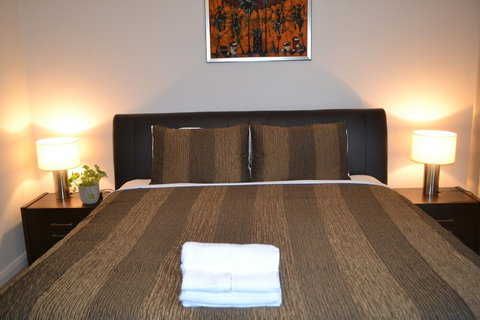 Cypress Drive Townhouse - Local Tourism 4