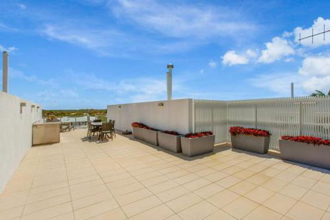 Unit 203 Plantation Rainbow Beach Plantation Resort Top Floor Aircon Free Wi Fi - Bed n Breakfasts 4