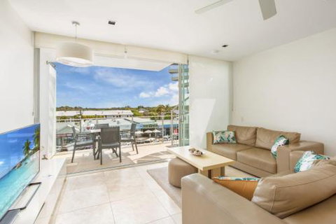 Unit 203 Plantation Rainbow Beach Plantation Resort Top Floor Aircon Free Wi Fi - Bed n Breakfasts 1