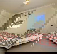 Reef Close 1 / 2 - Accommodation Australia