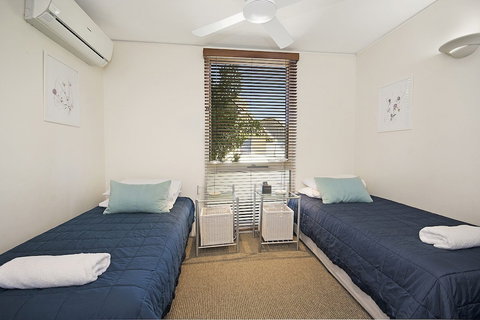 Beach House On Hastings Beach Houses 22 Hastings St - Local Tourism 2