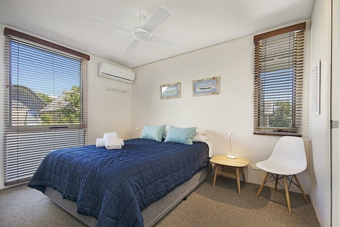 Beach House On Hastings Beach Houses 22 Hastings St - Local Tourism 3